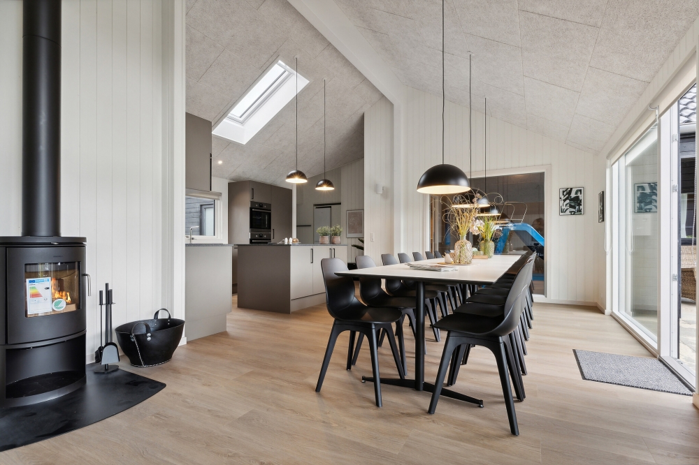 Opholdsrum med plads til 18 i luksushus nr. 631.
