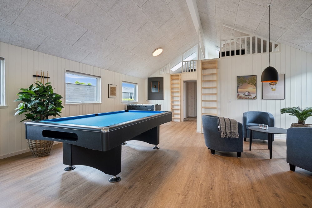 Ud over de mange timer, man kan bruge i husets pool-afdeling, så byder luksushus 632 også på billard/bordtennis og dart