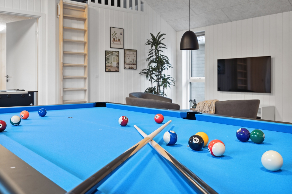 Ud over de mange timer, man kan bruge i husets pool-afdeling, så byder luksushus 655 også på billard/bordtennis og dart