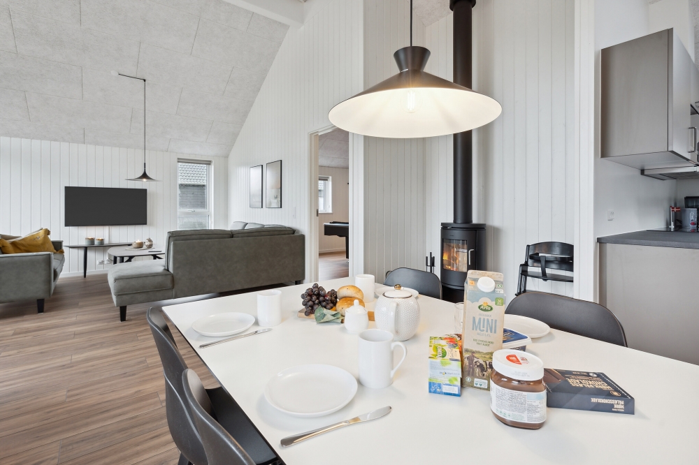 Opholdsrum med plads til 14 i luksushus nr. 655.
