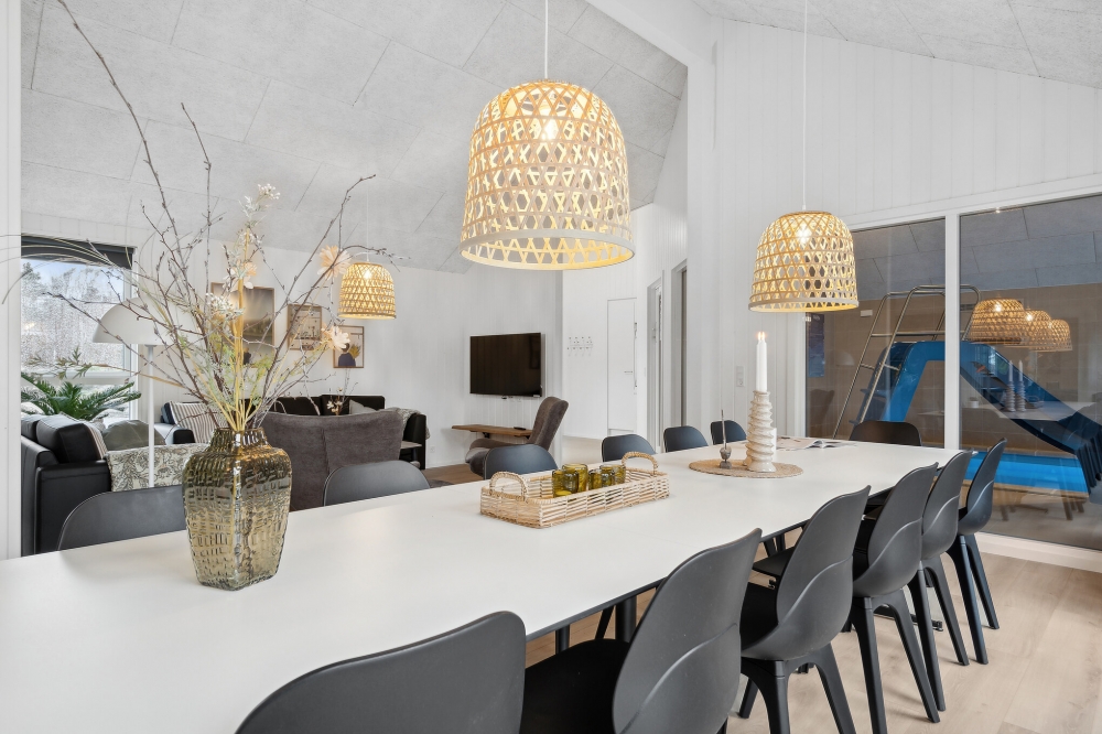 Det store lyse opholdrum i luksushus nr. 657 til 20.