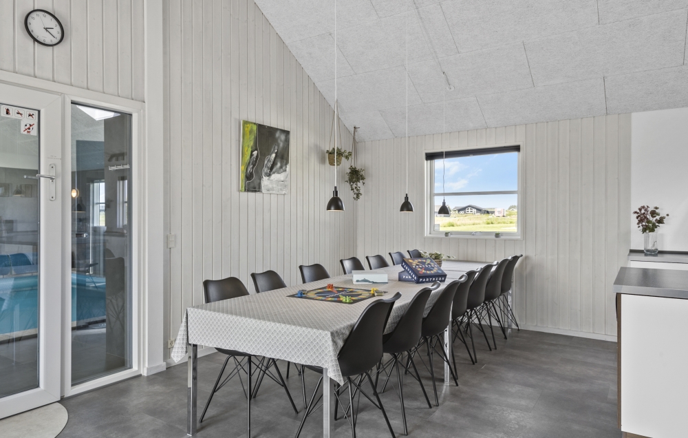 Det store lyse opholdrum i luksushus nr. 193 til 16.