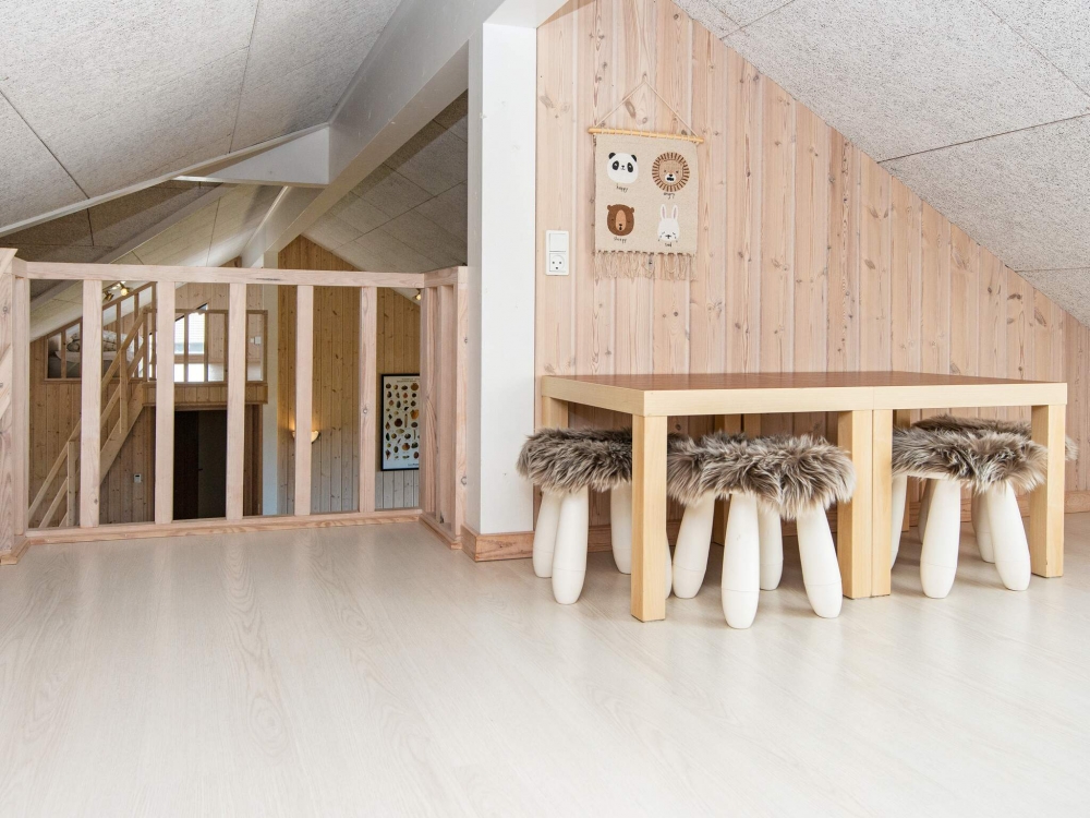 Den store hems i luksushus nr. 293 til 22 personer