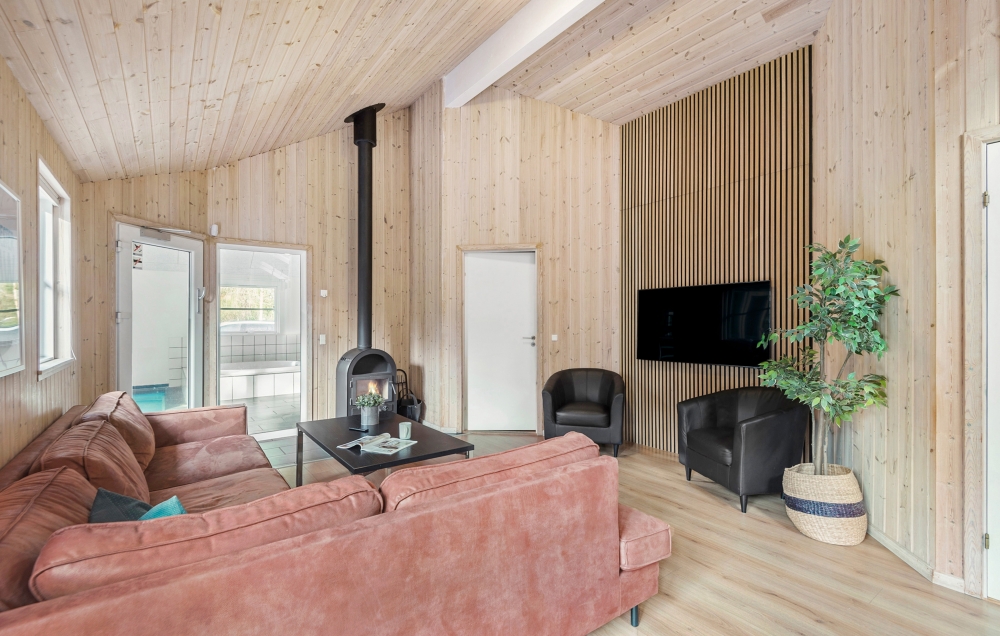 Sofaen i luksushus 197 i Vestjylland indbyder til brætspil eller at se en film sammen.