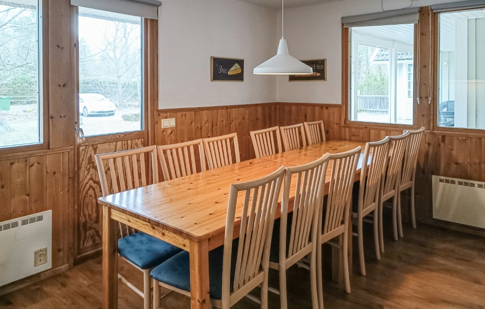 Det store lyse opholdrum i luksushus nr. 126 til 12.