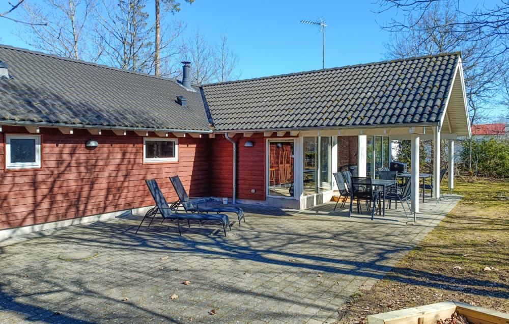 Flot sommerhus nr. 244 med god plads til op til 14 personer
