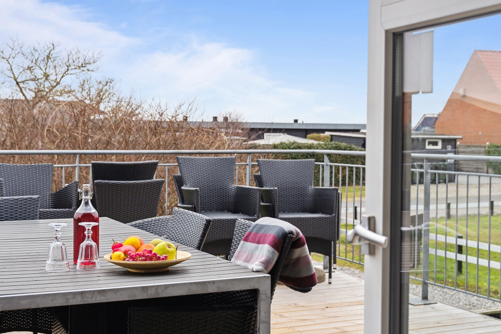 Luksushus nr. 148 har en dejlig terrasse med gode havemøbler til 24 personer.