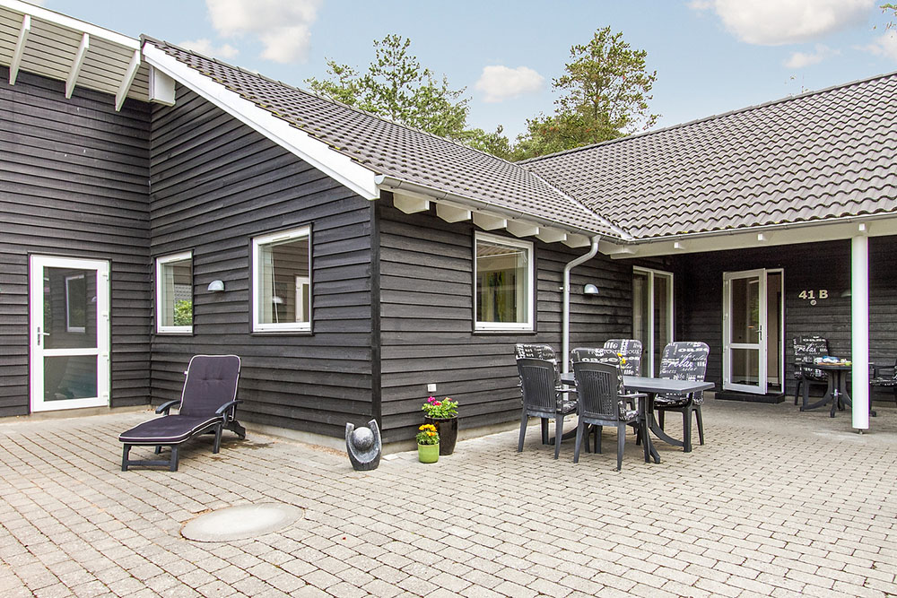 Nyd en grillaften på terrassen i luksushus nr. 171 i Østjylland