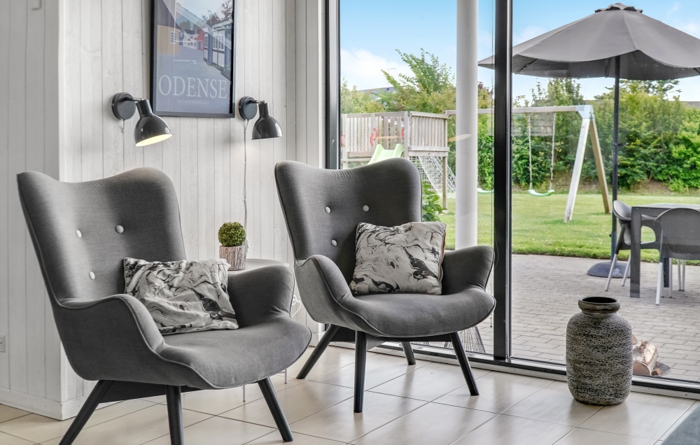 Sofaen i luksushus 276 i Nordsjælland indbyder til brætspil eller at se en film sammen.